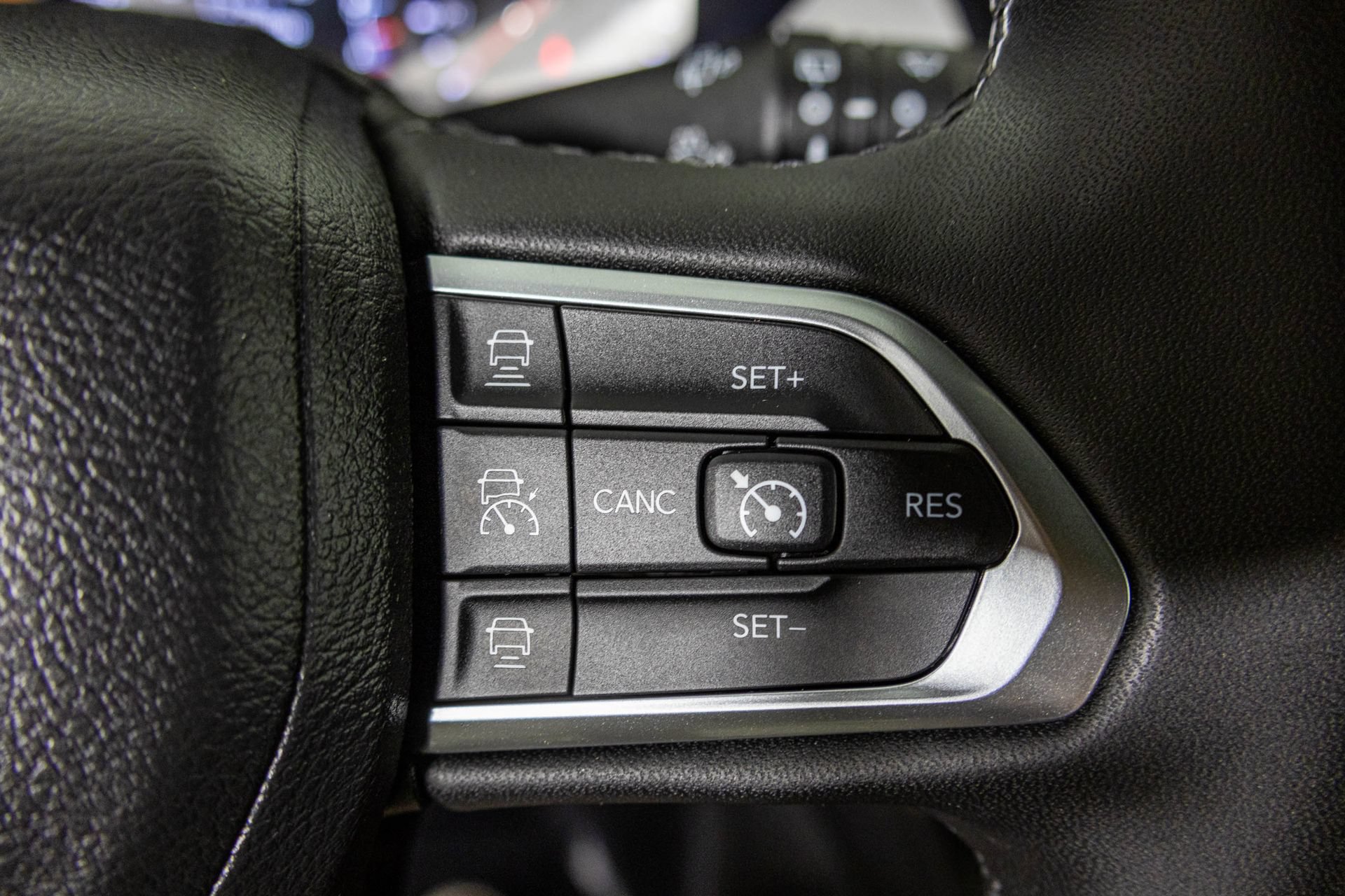 Used 2023 Jeep Compass Limited AWD/4WD image 32