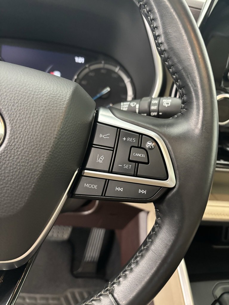 Certified 2021 Toyota Highlander XLE image 16