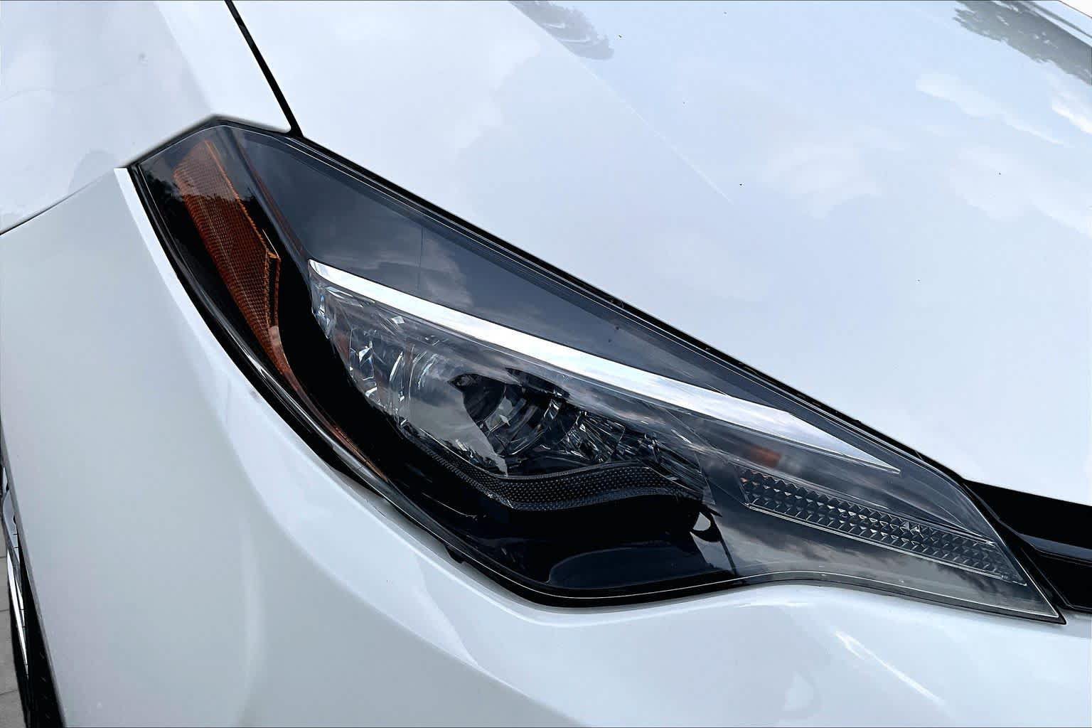 Used 2018 Toyota Corolla LE FWD image 27