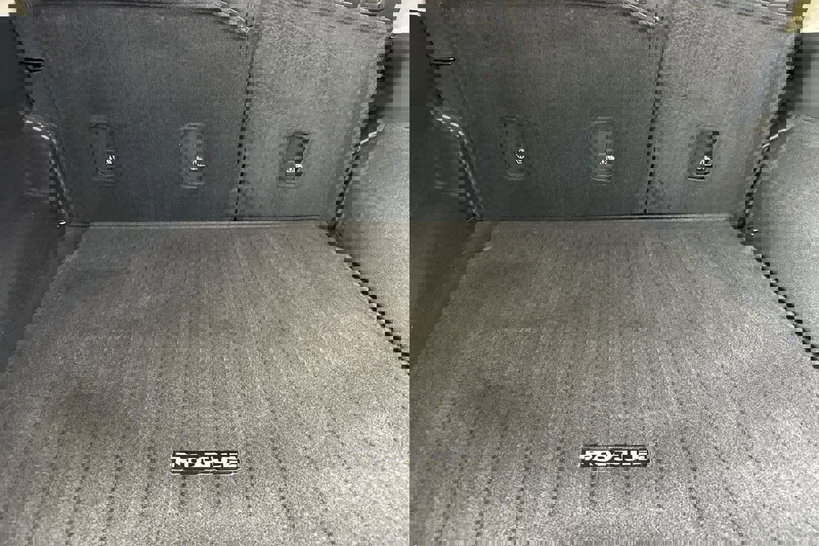 Used 2022 Nissan Rogue SV image 16