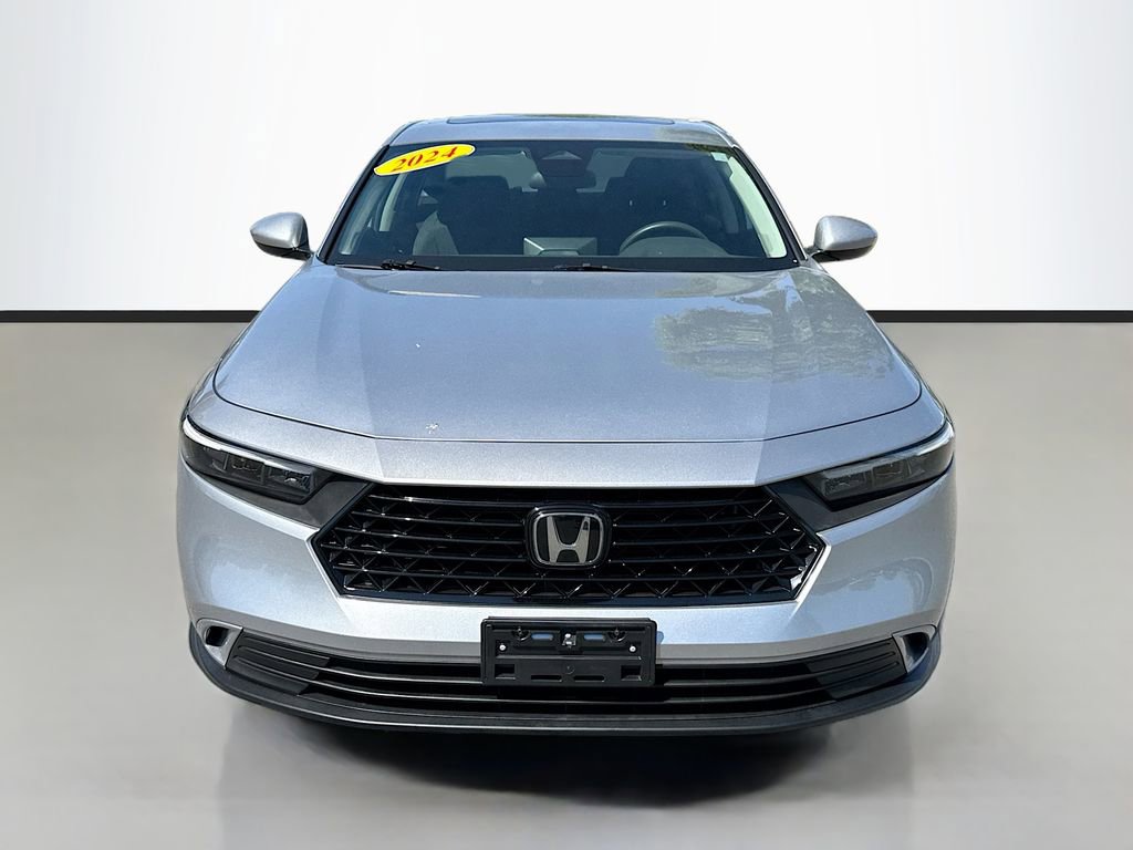 Used 2024 Honda Accord EX image 2