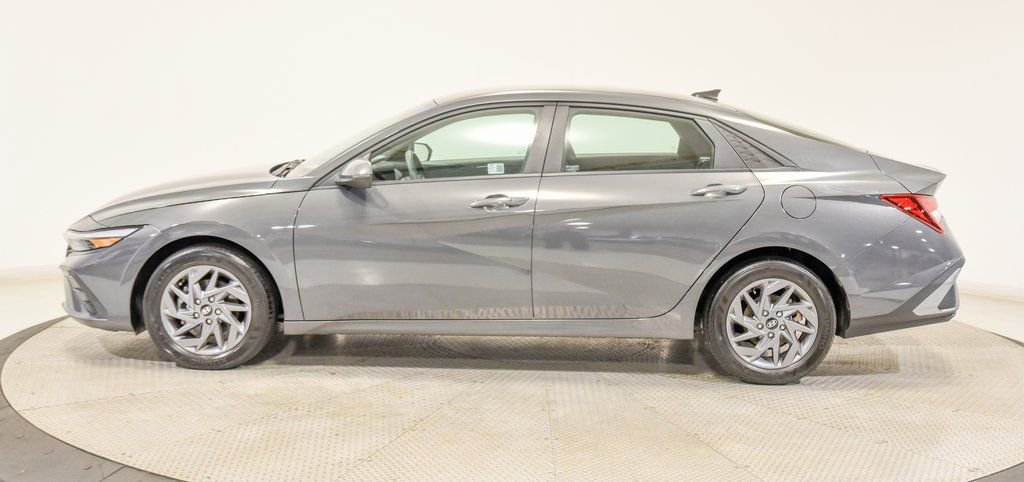 Used 2024 Hyundai Elantra SEL image 8