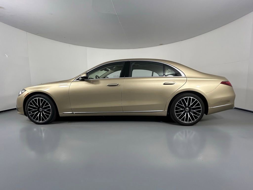 Used 2022 Mercedes-Benz S 500 4MATIC image 4