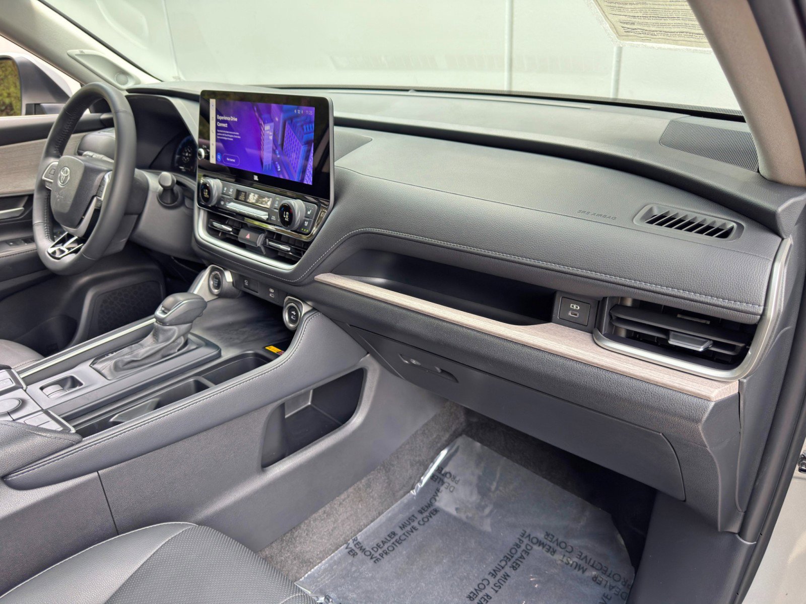 Used 2024 Toyota Grand Highlander FWD image 15