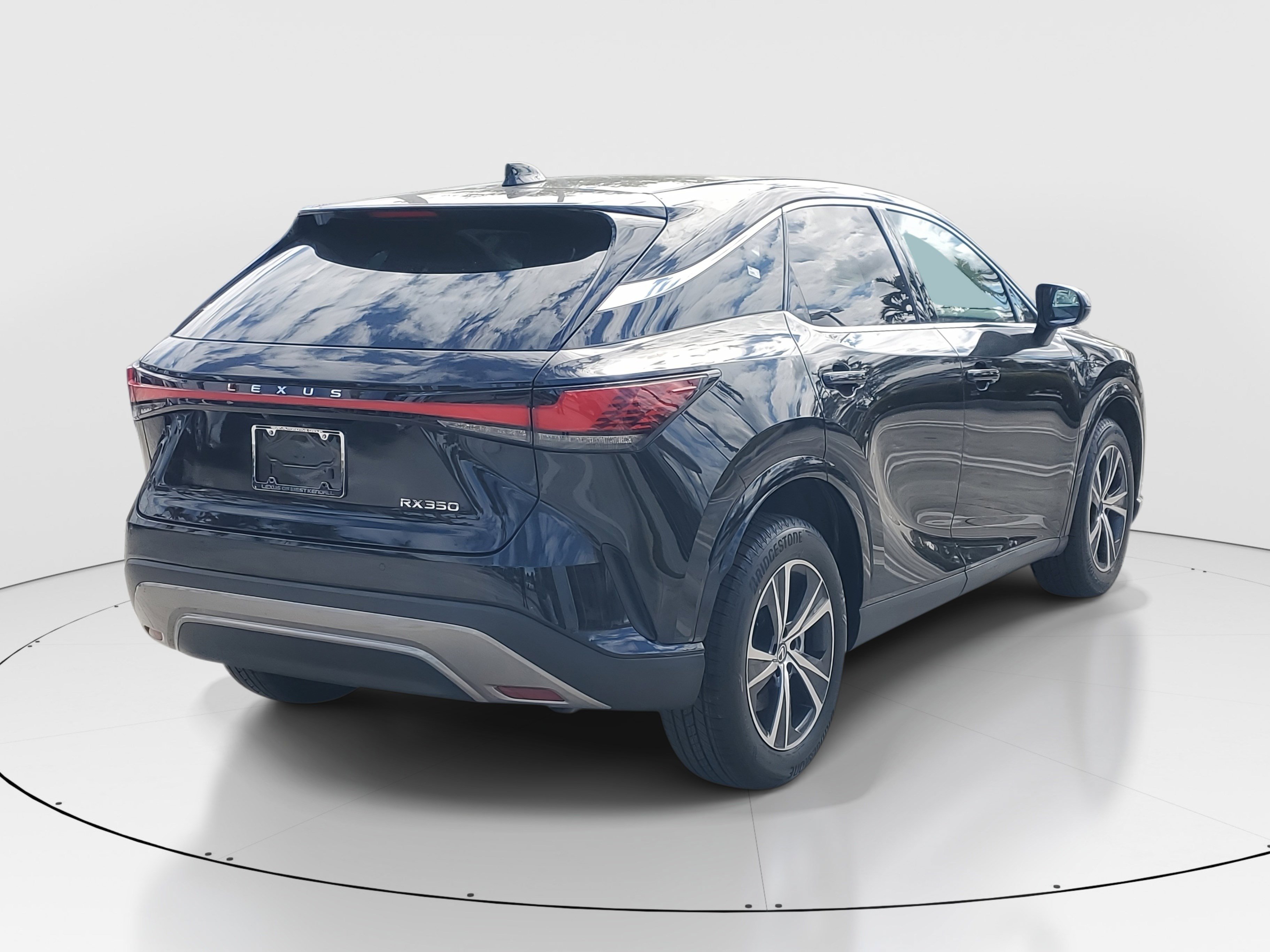 Used 2023 Lexus RX 350 FWD w/ Accessory Package (Z1) image 3