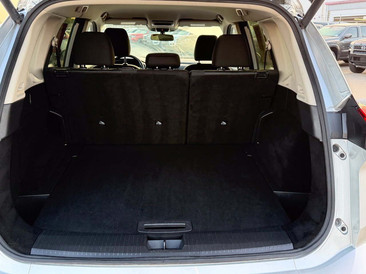 Certified 2025 Nissan Rogue SV FWD image 34