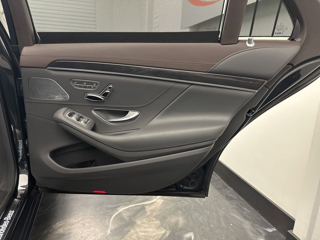 Used 2020 Mercedes-Benz S 450 4MATIC Sedan image 12