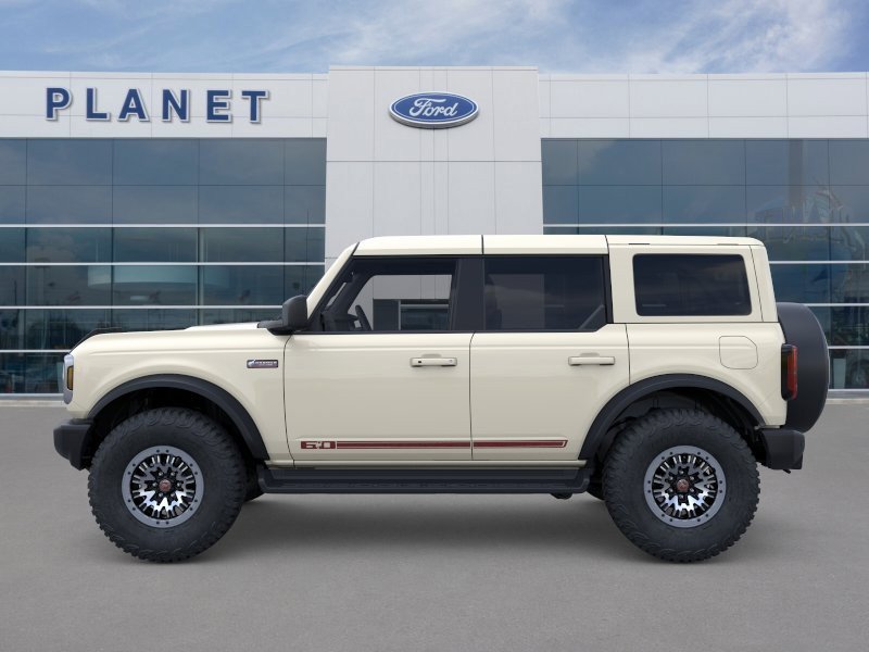 New 2026 Ford Bronco Outer Banks image 3