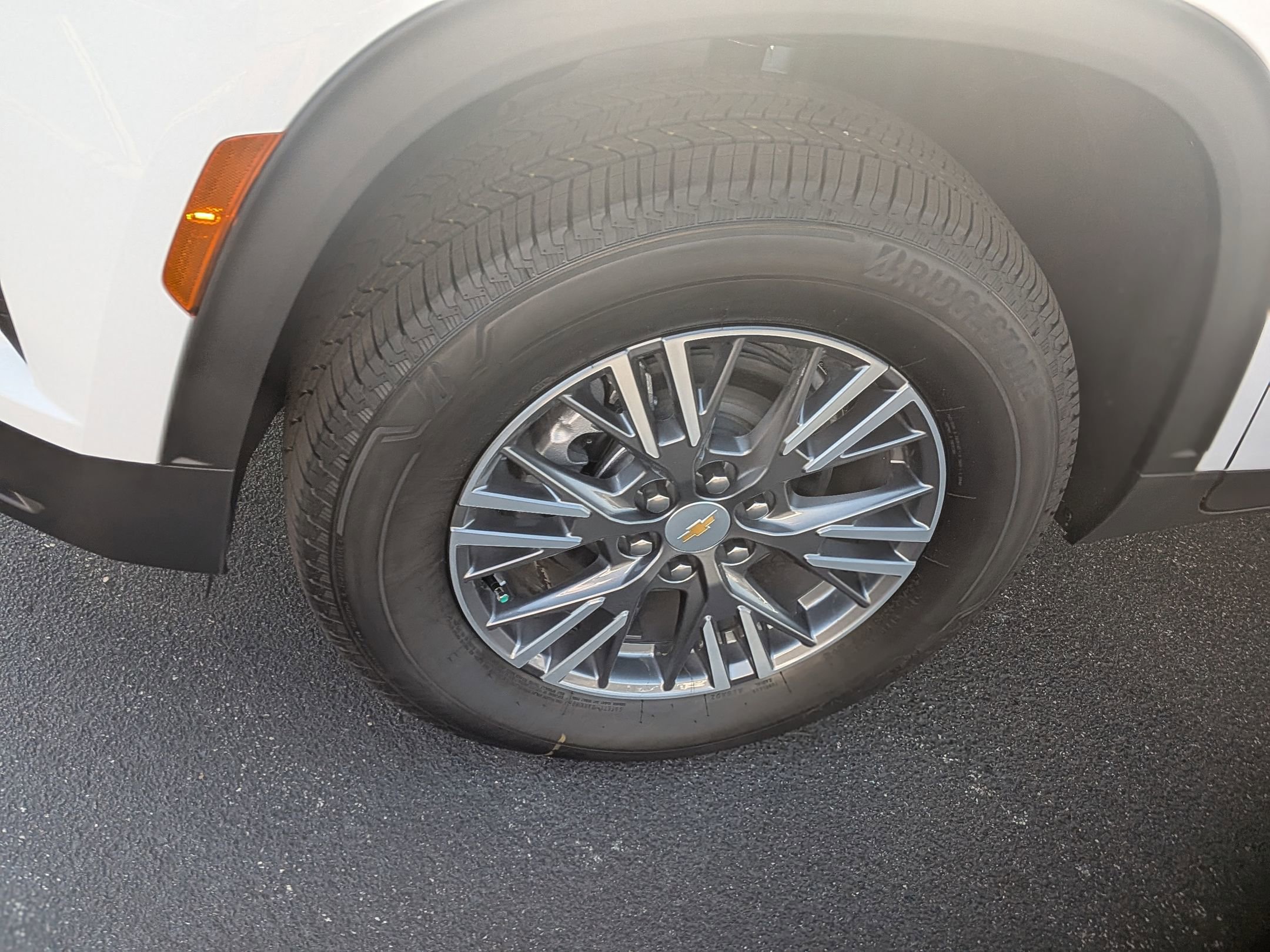 New 2026 Chevrolet Traverse LT FWD image 11