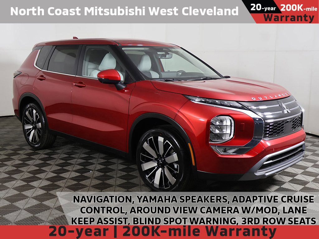 New 2025 Mitsubishi Outlander SE image 1