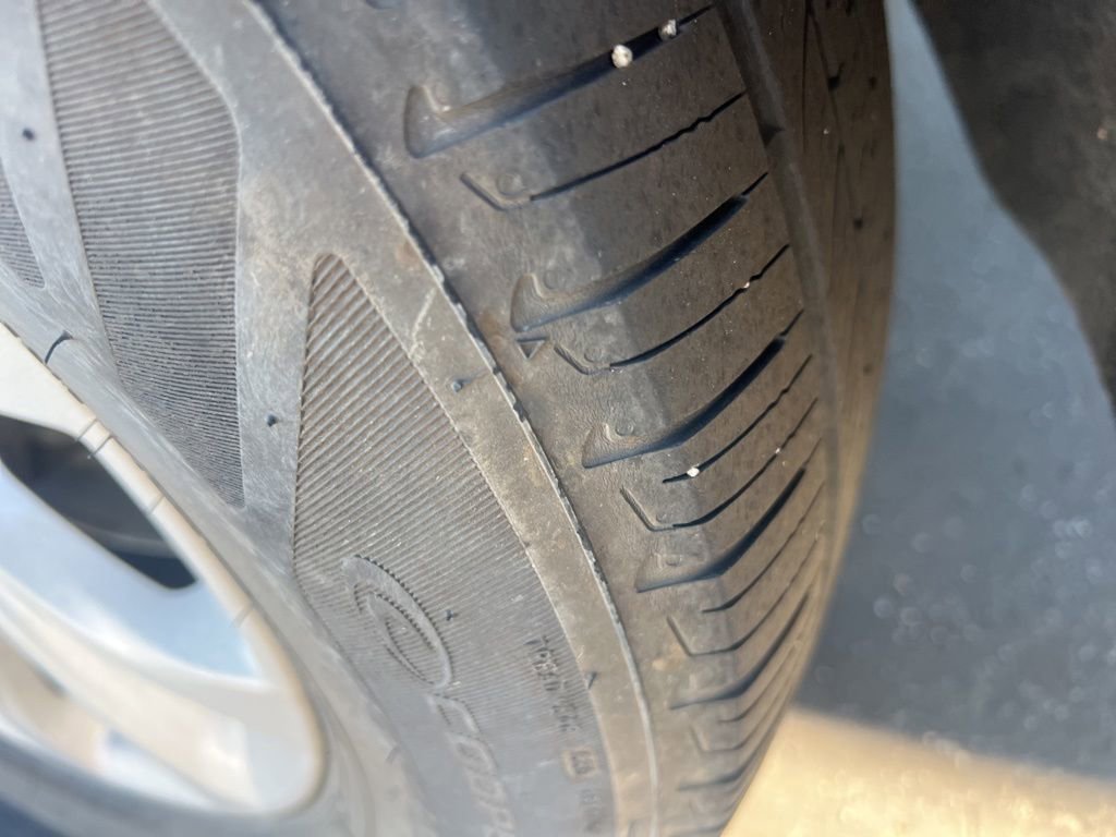 Used 2021 Chevrolet Equinox LS w/ LS Convenience Package image 15