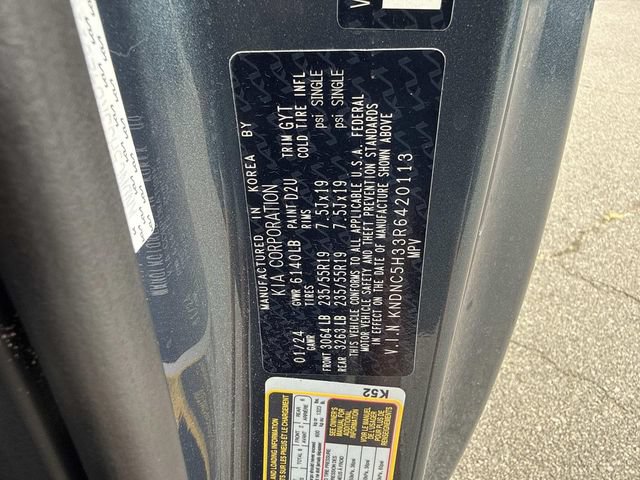 Used 2024 Kia Carnival EX FWD image 29