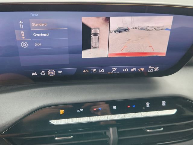 Used 2025 Buick Enclave Avenir image 16