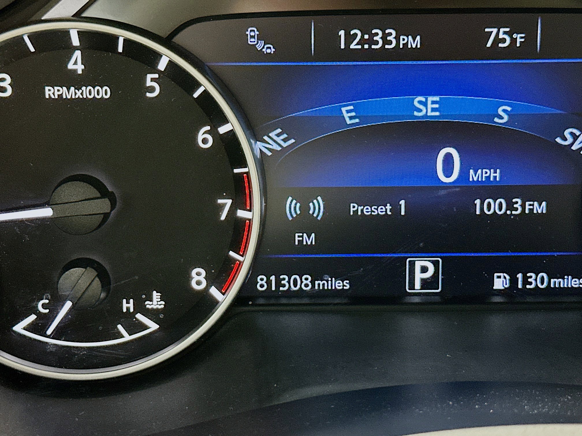 Used 2015 Nissan Murano Platinum w/ Cargo Package FWD image 18