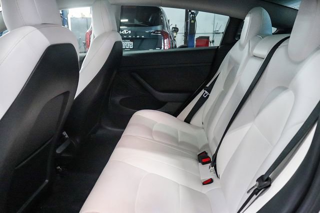 Used 2021 Tesla Model 3 Standard Range Plus RWD image 19