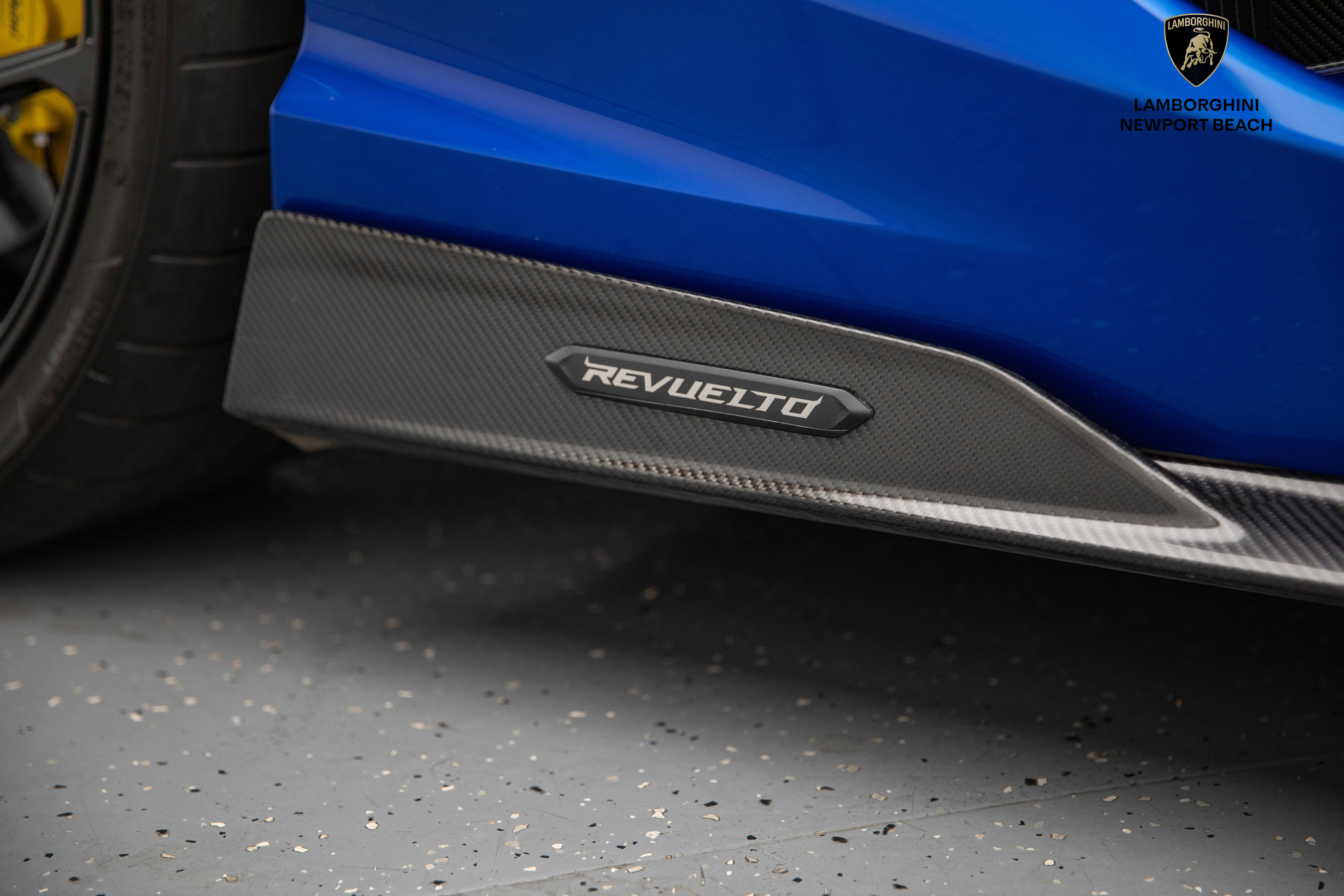 Used 2024 Lamborghini Revuelto image 9