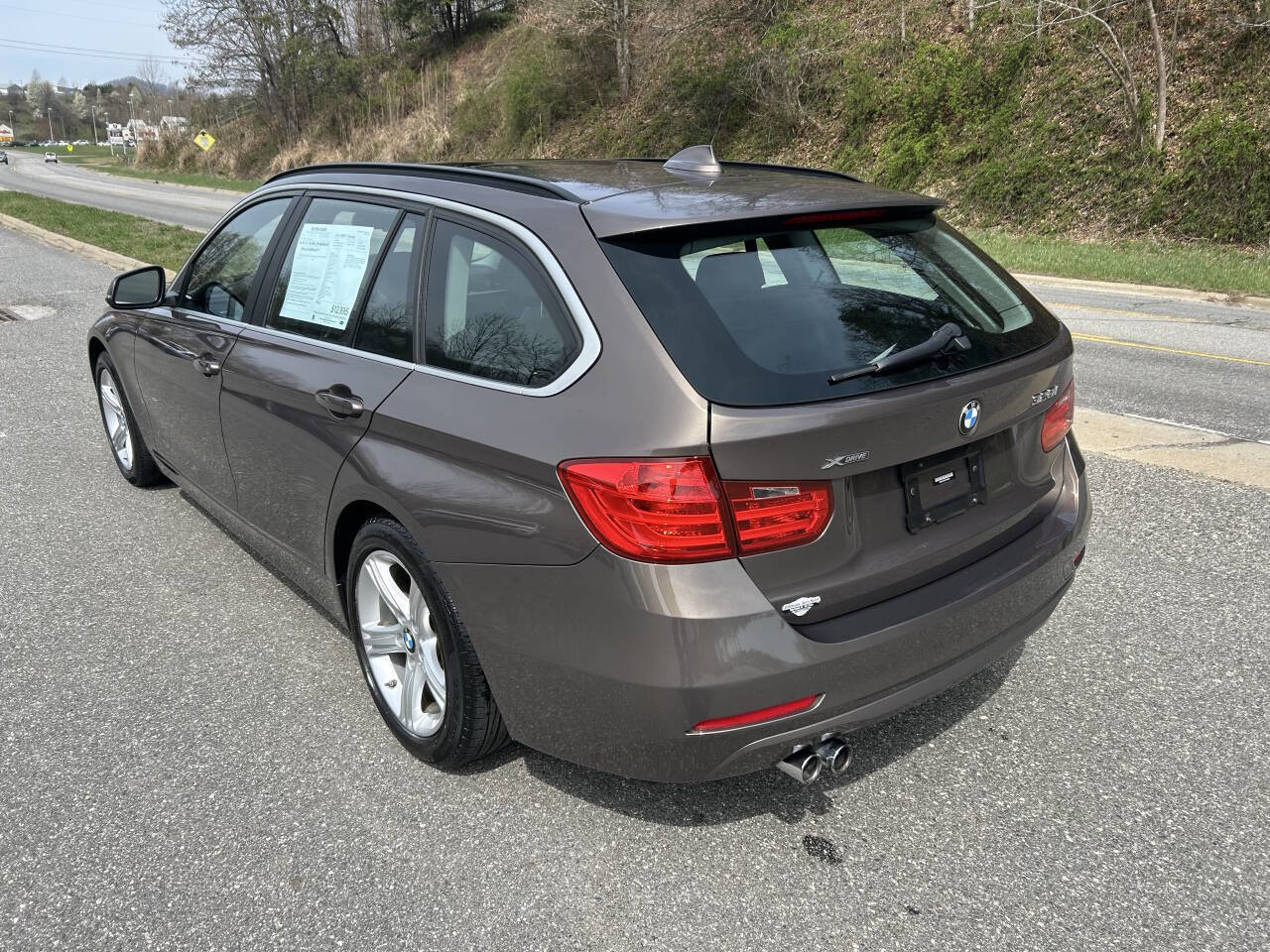 Used 2015 BMW 328i xDrive Wagon AWD/4WD image 5