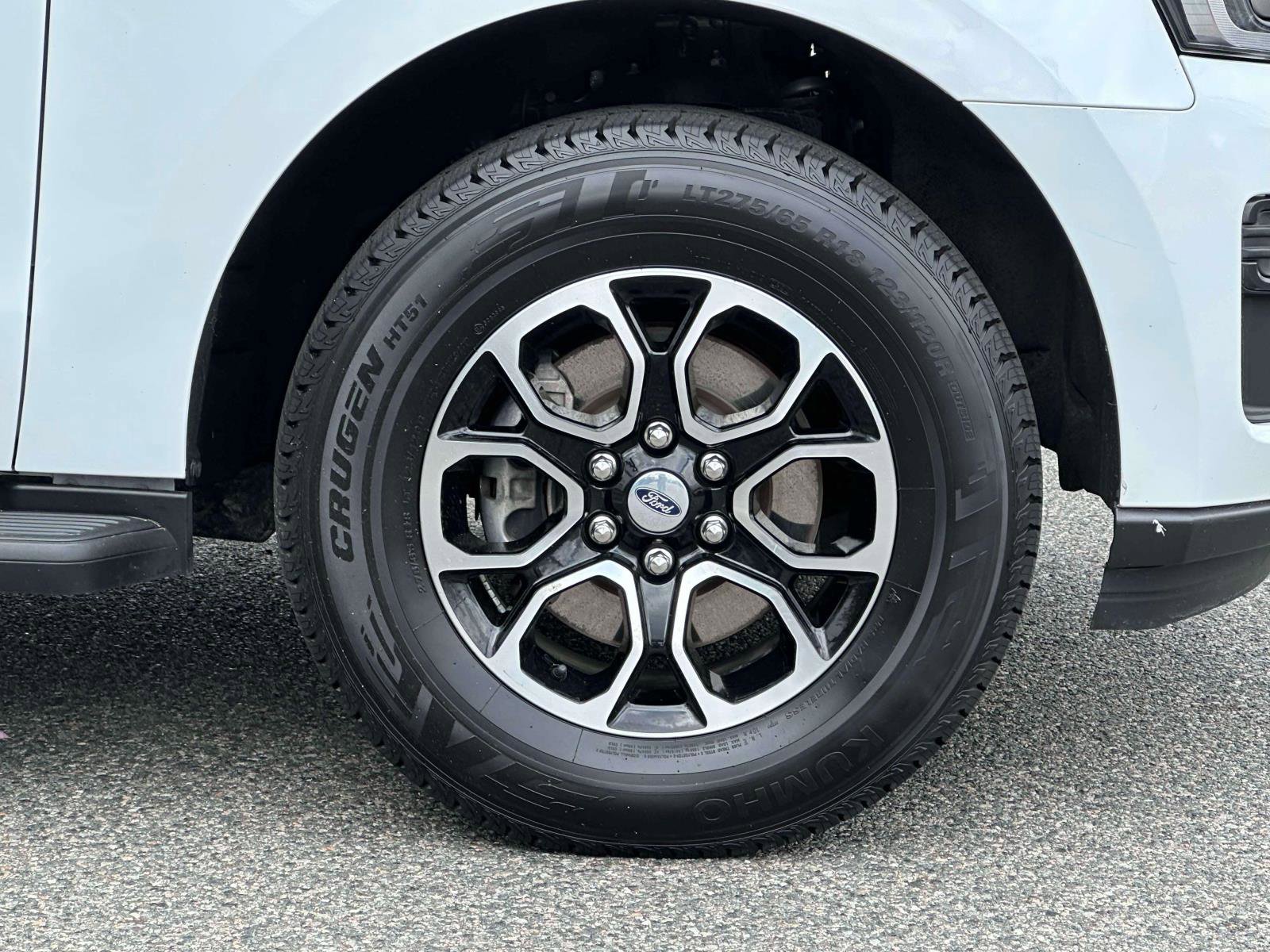 Used 2024 Ford Expedition XLT image 8