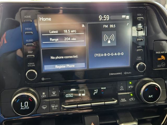Used 2021 Toyota Highlander LE image 19