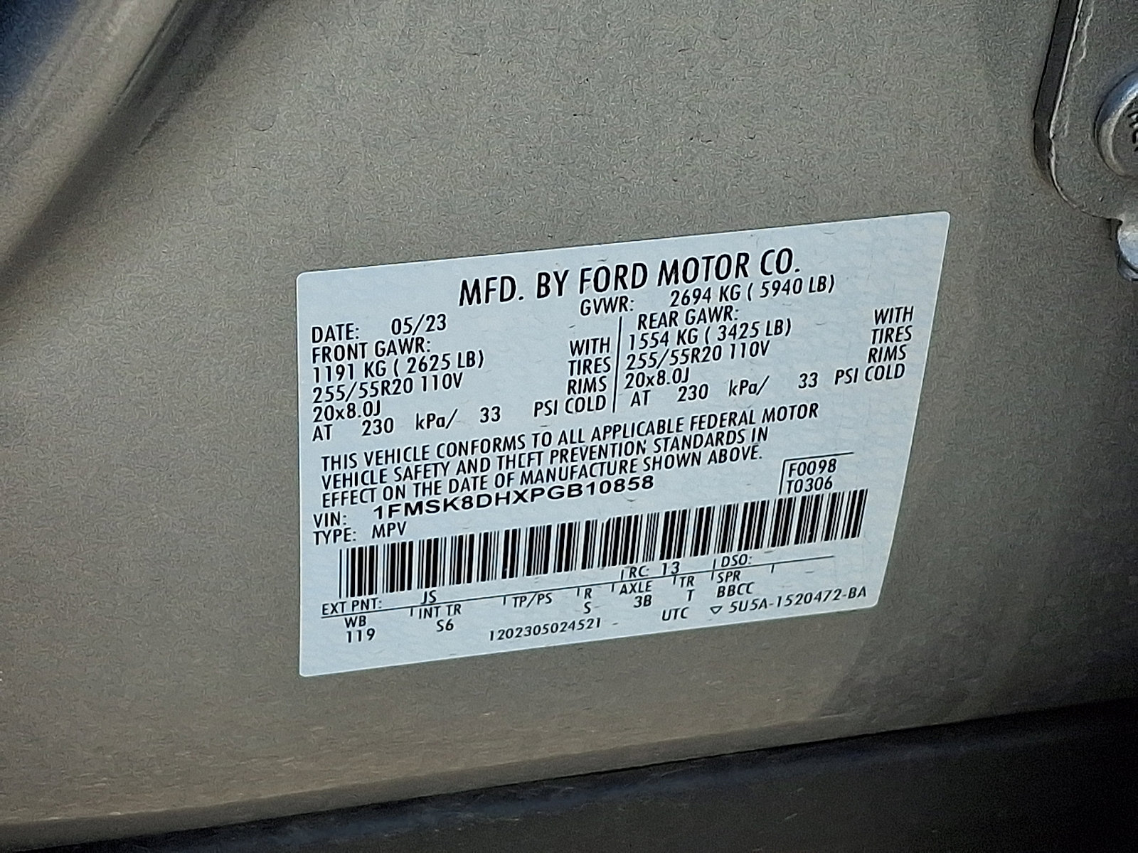 Used 2023 Ford Explorer XLT w/ Equipment Group 202A AWD/4WD image 29