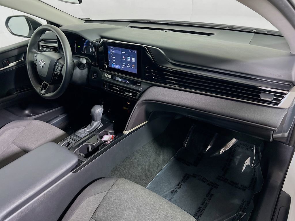 Certified 2025 Toyota Camry LE image 25