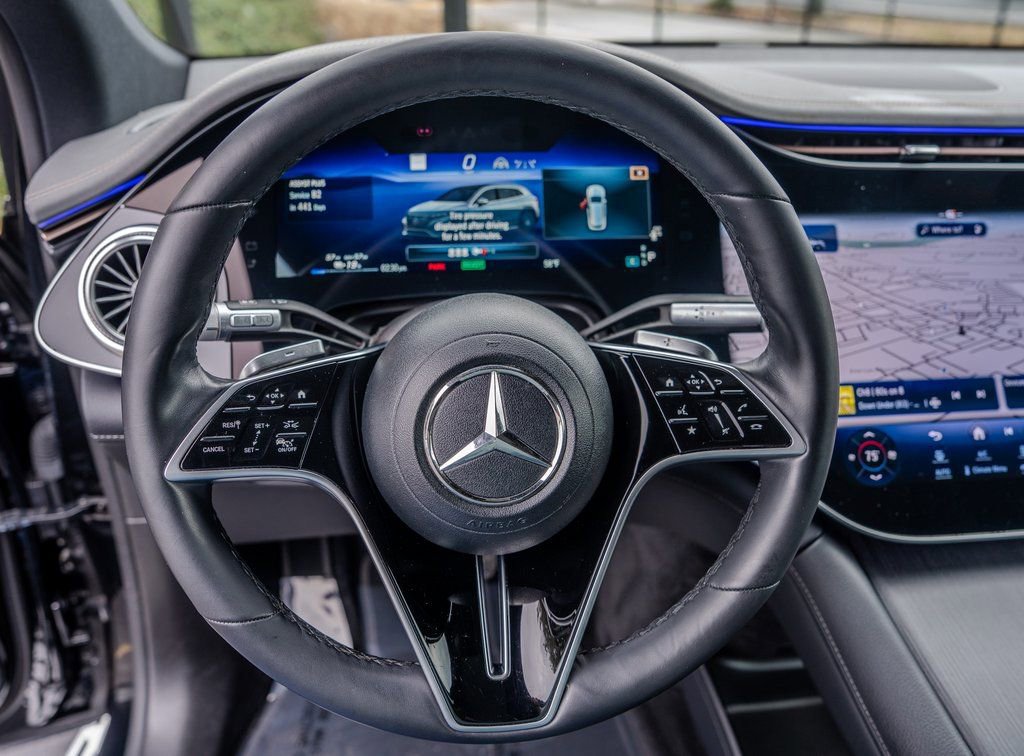 Used 2023 Mercedes-Benz EQS 580 4MATIC SUV image 5