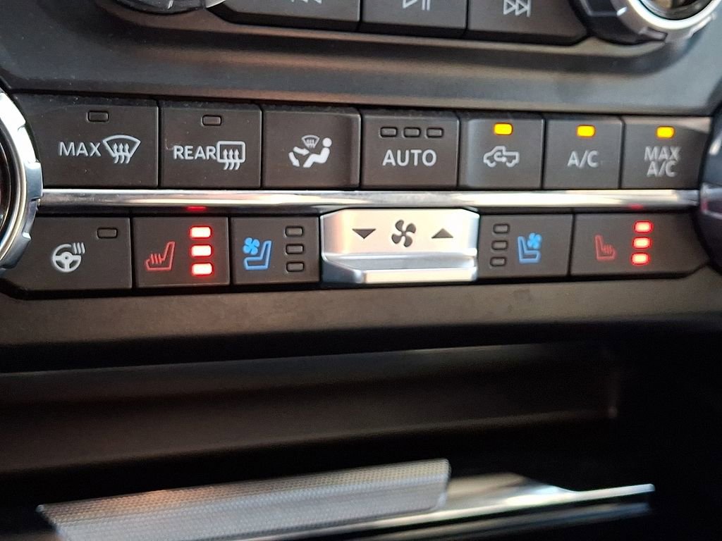 Used 2024 Ford F450 Lariat w/ FX4 Off-Road Package AWD/4WD image 27