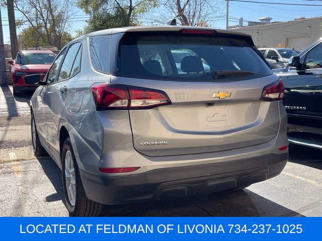 Used 2024 Chevrolet Equinox LS FWD image 2