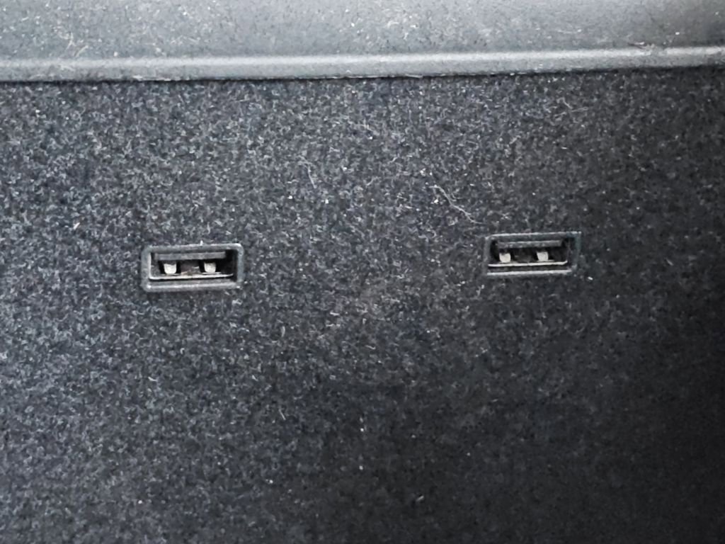 Used 2018 Tesla Model 3 Long Range image 27