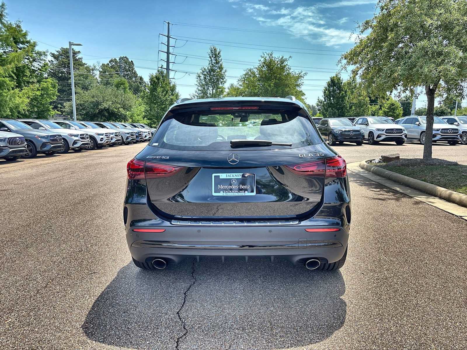 New 2026 Mercedes-Benz GLA 35 AMG 4MATIC image 7