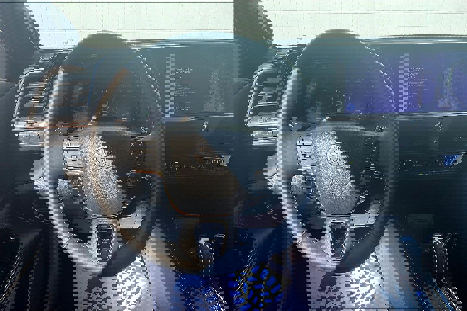 Used 2025 Toyota Crown Platinum image 6