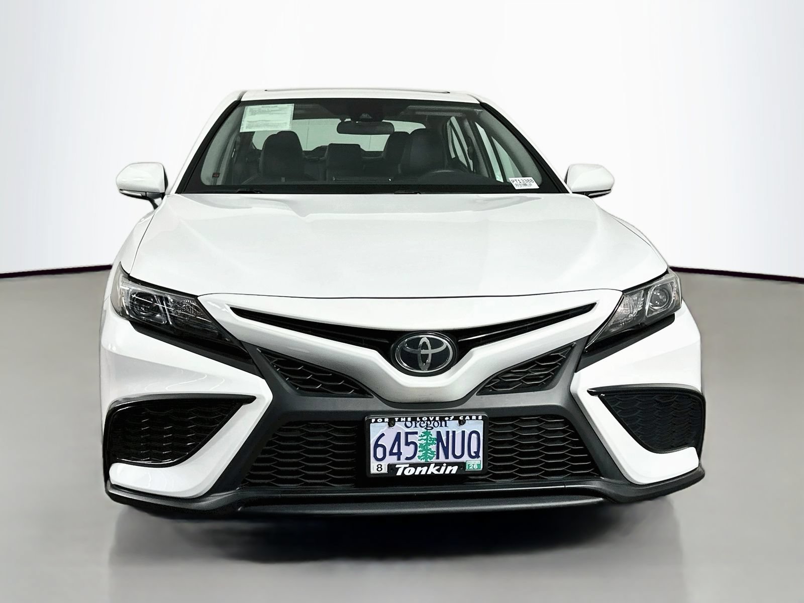Certified 2023 Toyota Camry SE w/ Blackout Package (TMS) AWD/4WD image 2