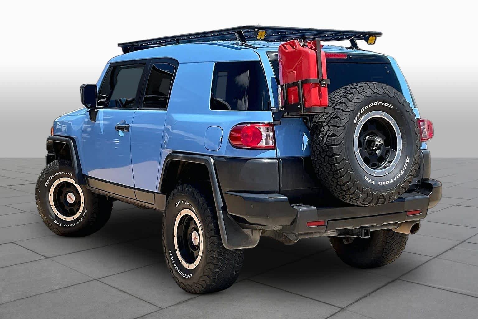 Used 2011 Toyota FJ Cruiser 4WD w/ TRD Sport Pkg image 11