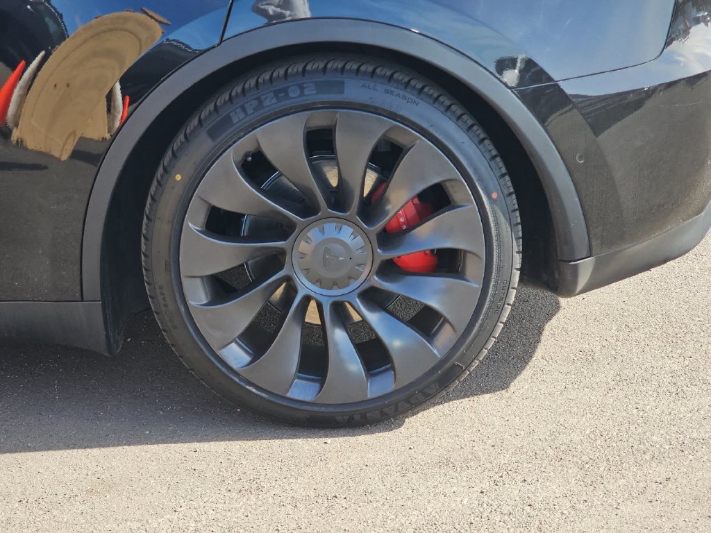 Used 2022 Tesla Model Y Performance AWD/4WD image 39