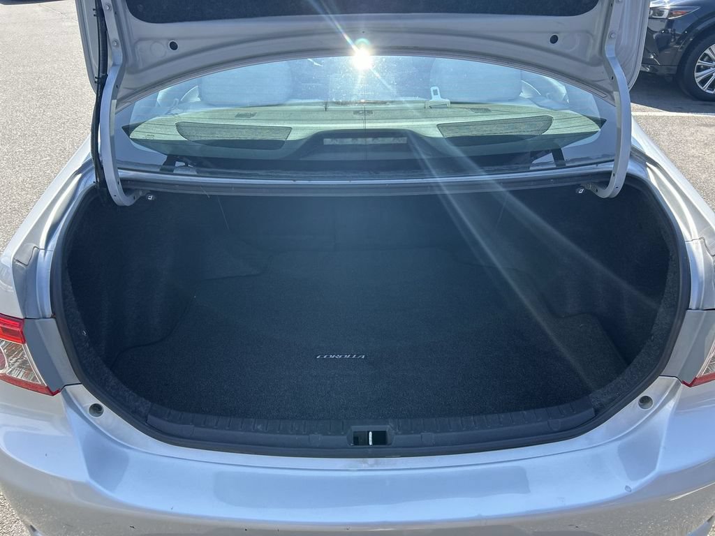 Used 2013 Toyota Corolla L FWD image 26