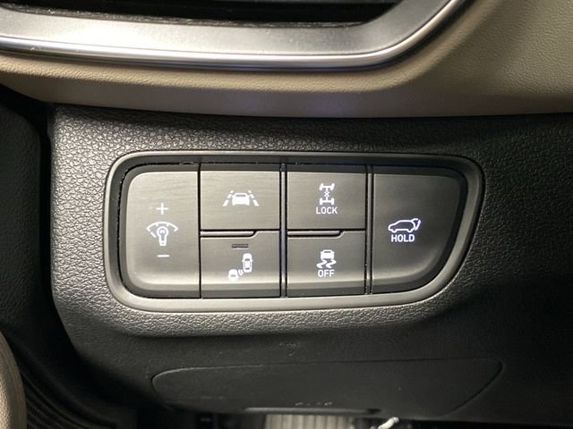 Used 2020 Hyundai Santa Fe SEL w/ Convenience Package image 25