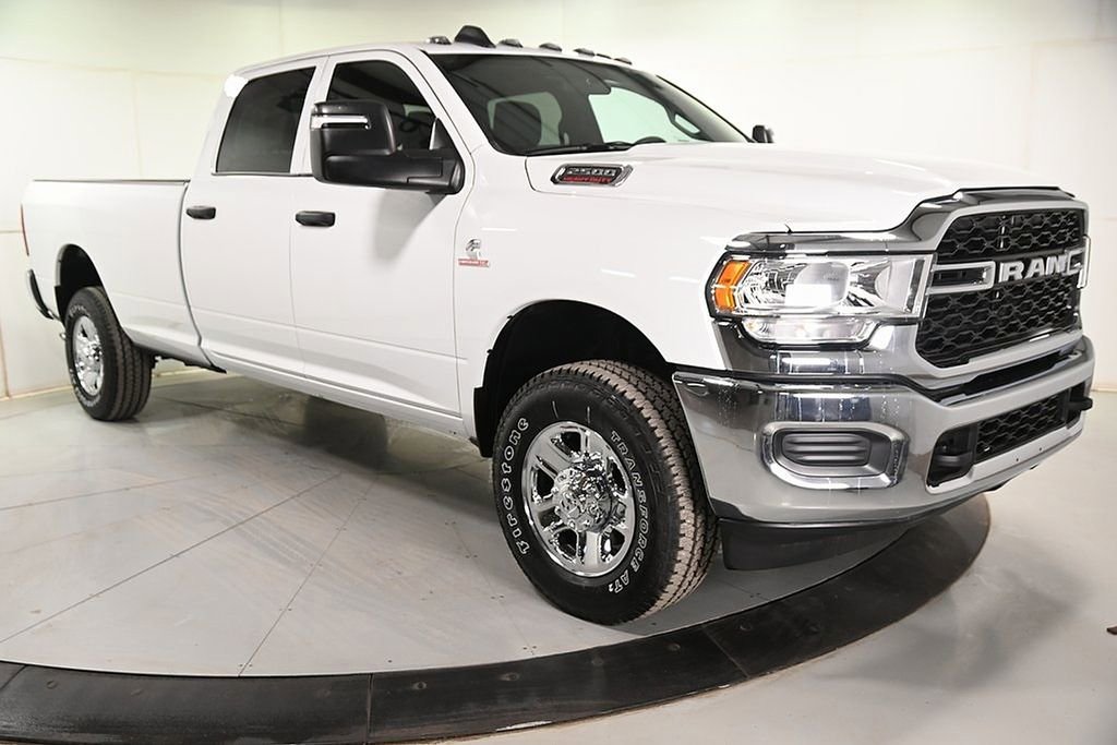 New 2024 RAM 2500 Tradesman w/ Chrome Appearance Group