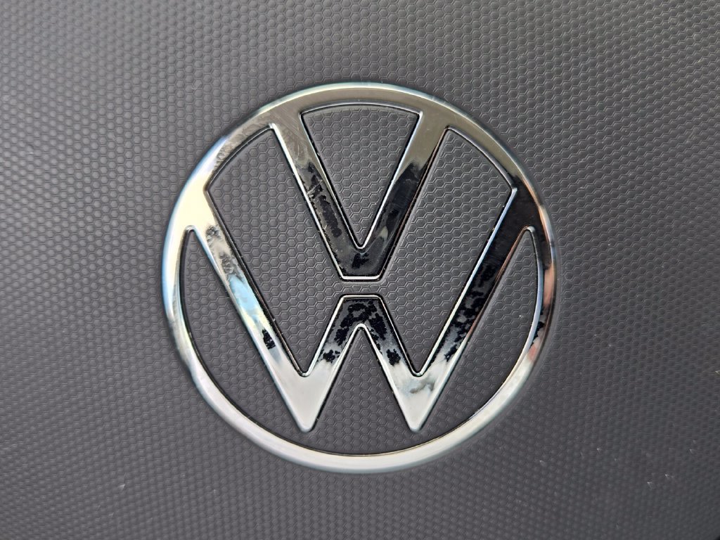 Certified 2023 Volkswagen Taos S FWD image 27