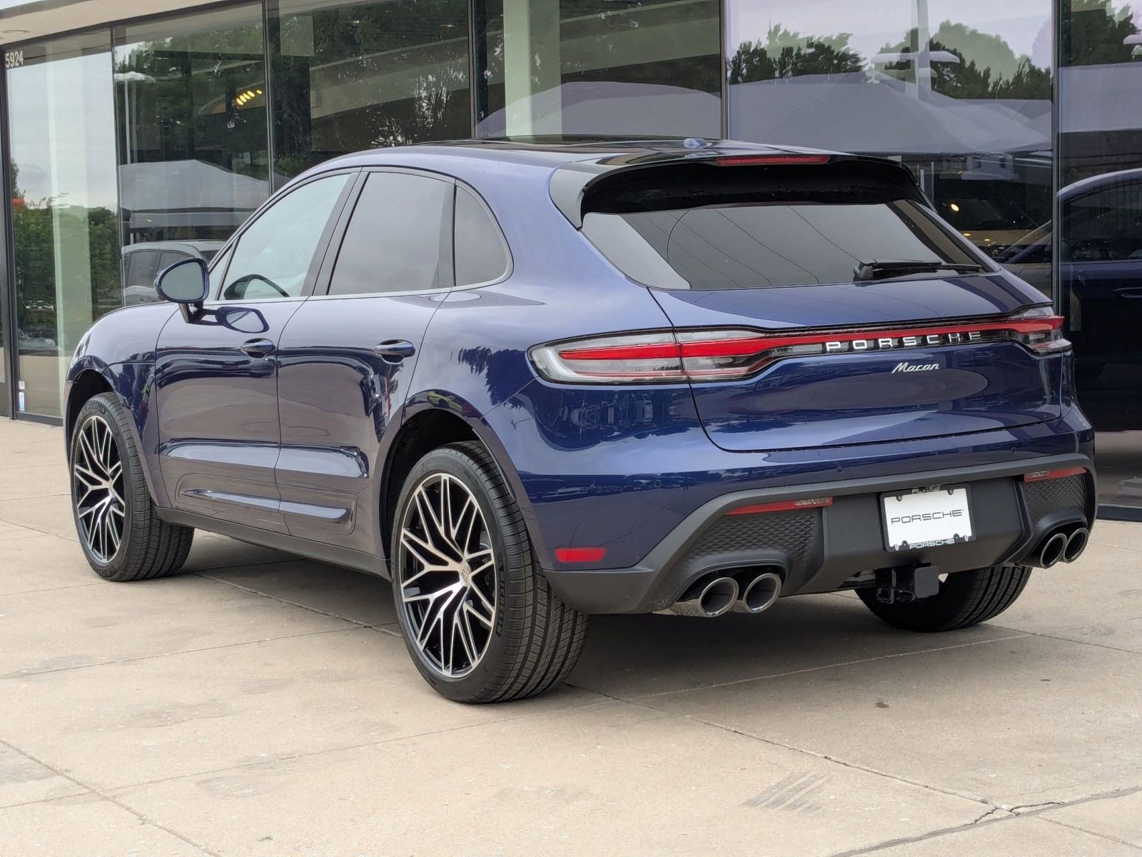 New 2026 Porsche Macan AWD/4WD image 3