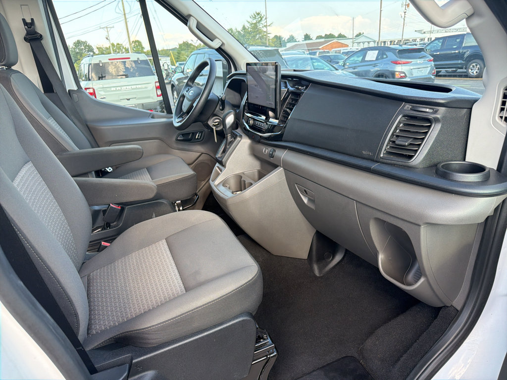 Used 2025 Ford Transit 350 XLT RWD image 8