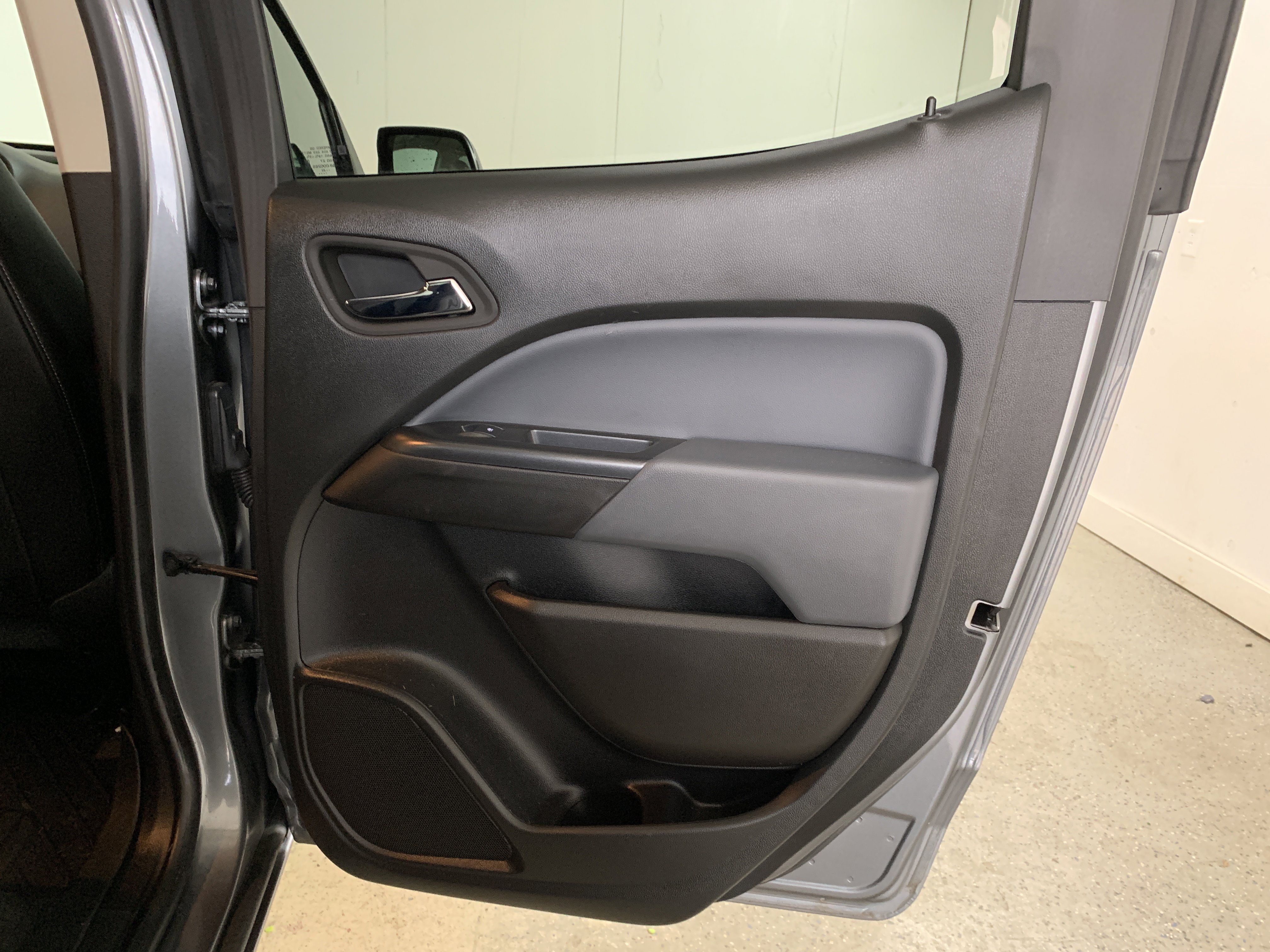 Used 2022 Chevrolet Colorado Z71 image 36