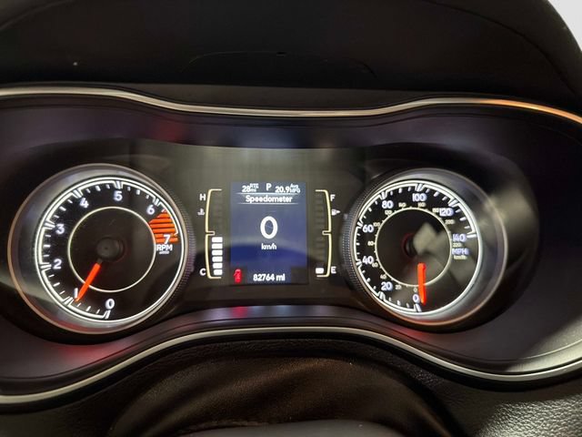 Used 2021 Jeep Cherokee Latitude FWD image 25
