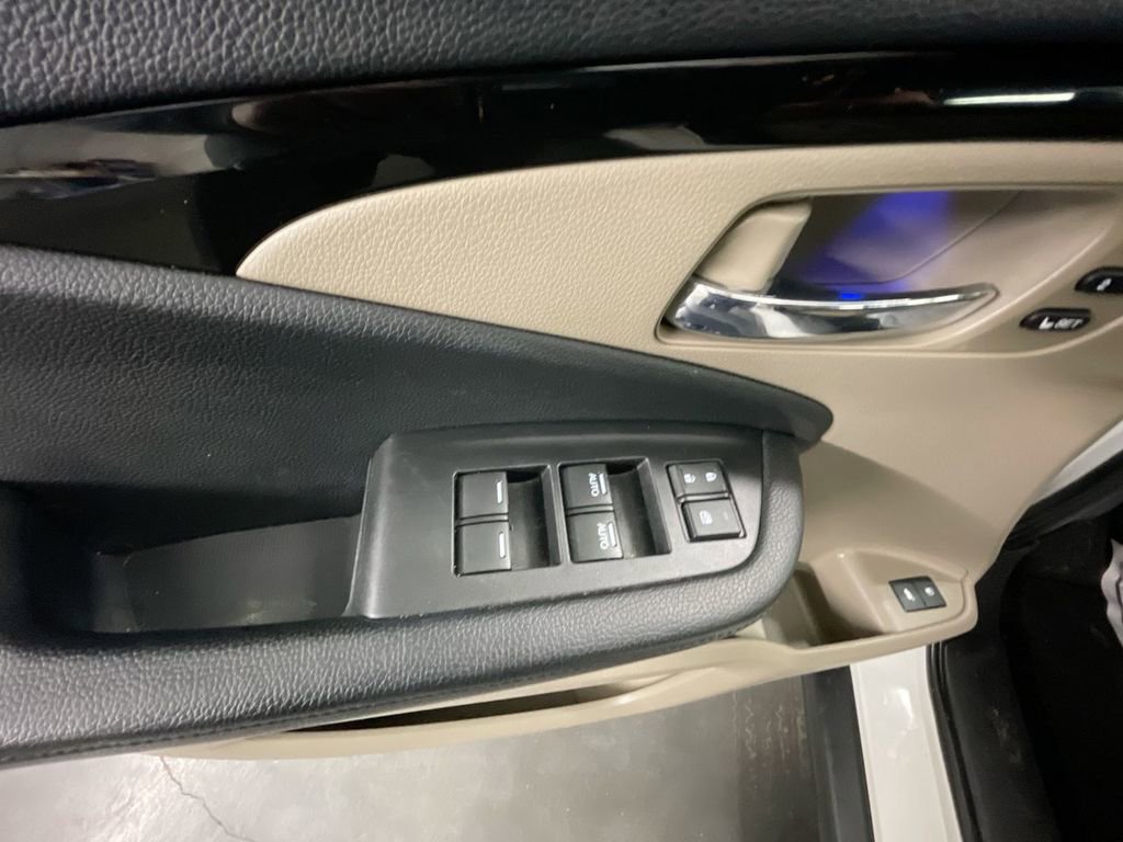 Used 2017 Honda Pilot Touring image 24