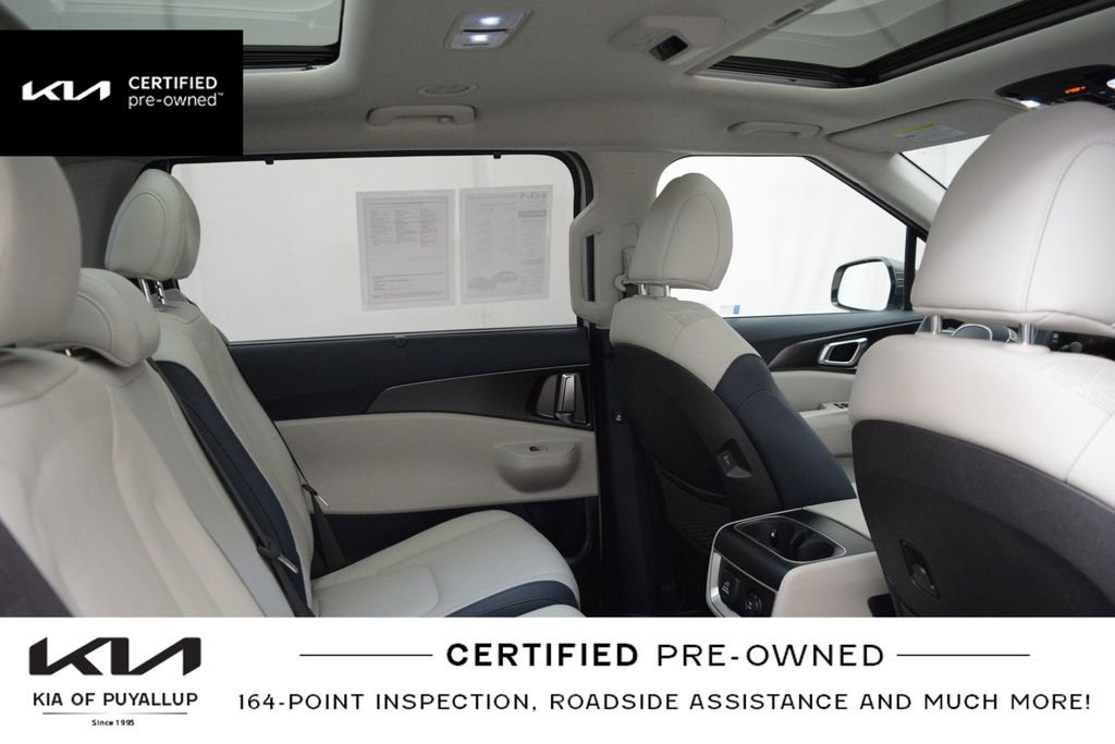 Used 2025 Kia Carnival SX w/ SX Dark Edition Package image 14