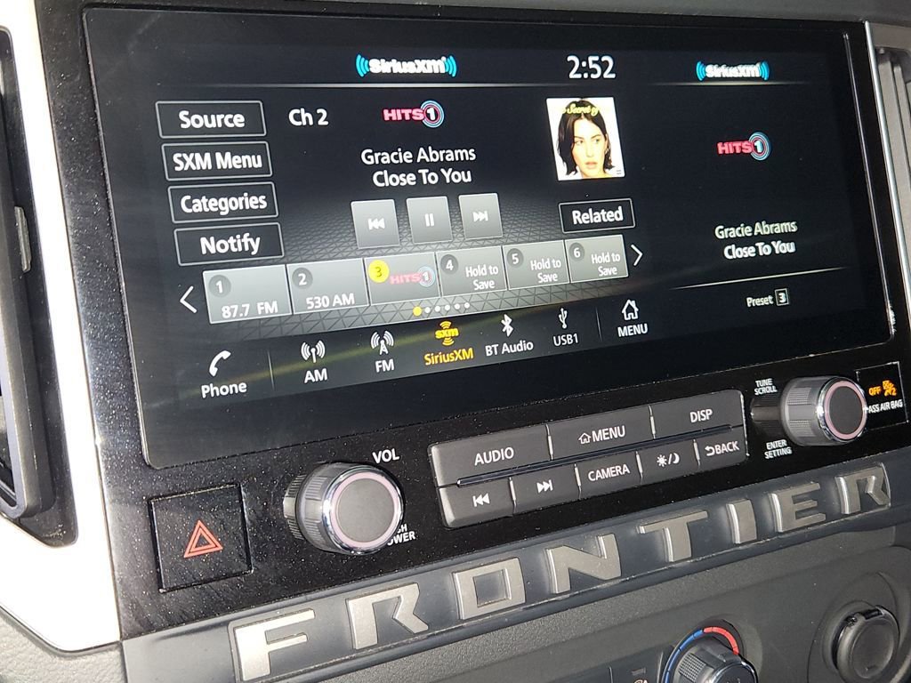 Certified 2025 Nissan Frontier SV image 33