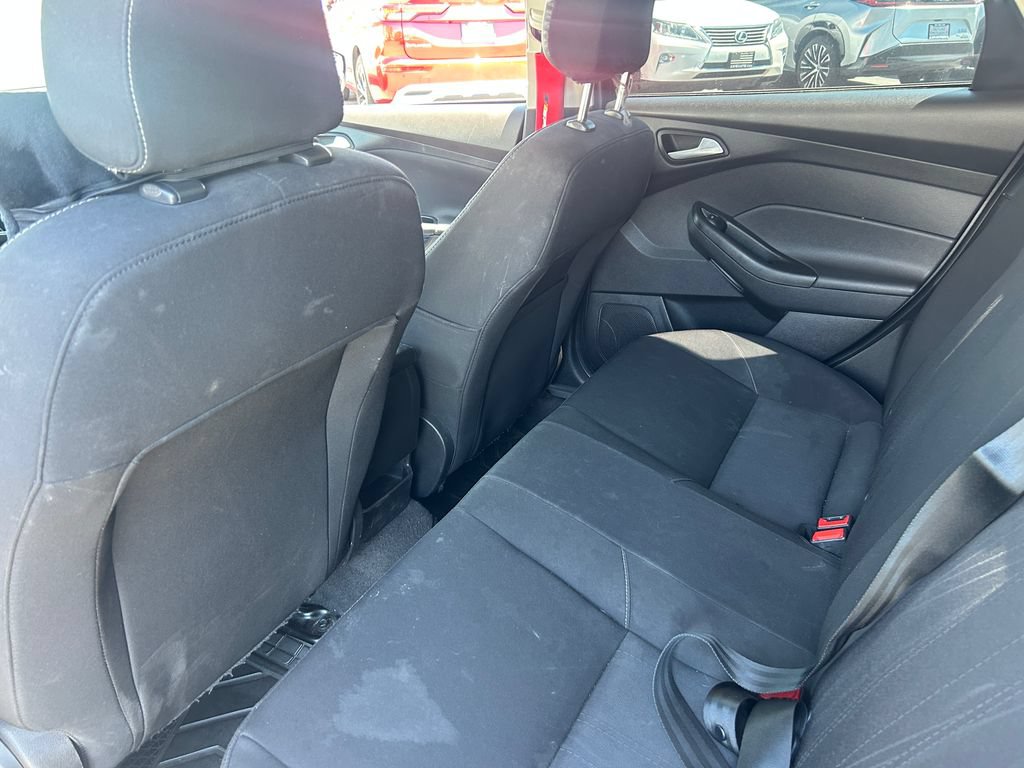 Used 2018 Ford Focus SE FWD image 27