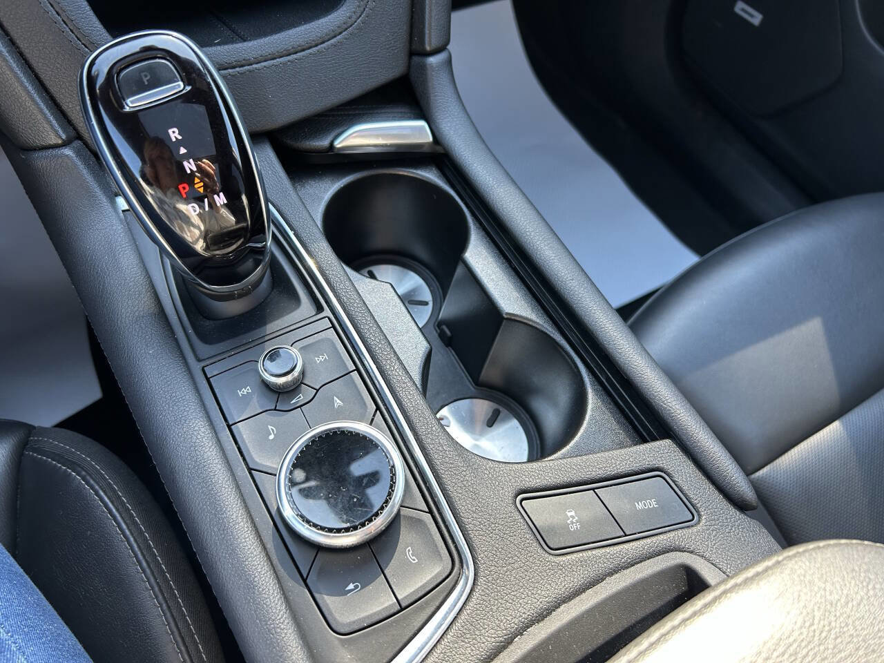 Used 2022 Cadillac XT6 Premium Luxury w/ Technology Package image 25