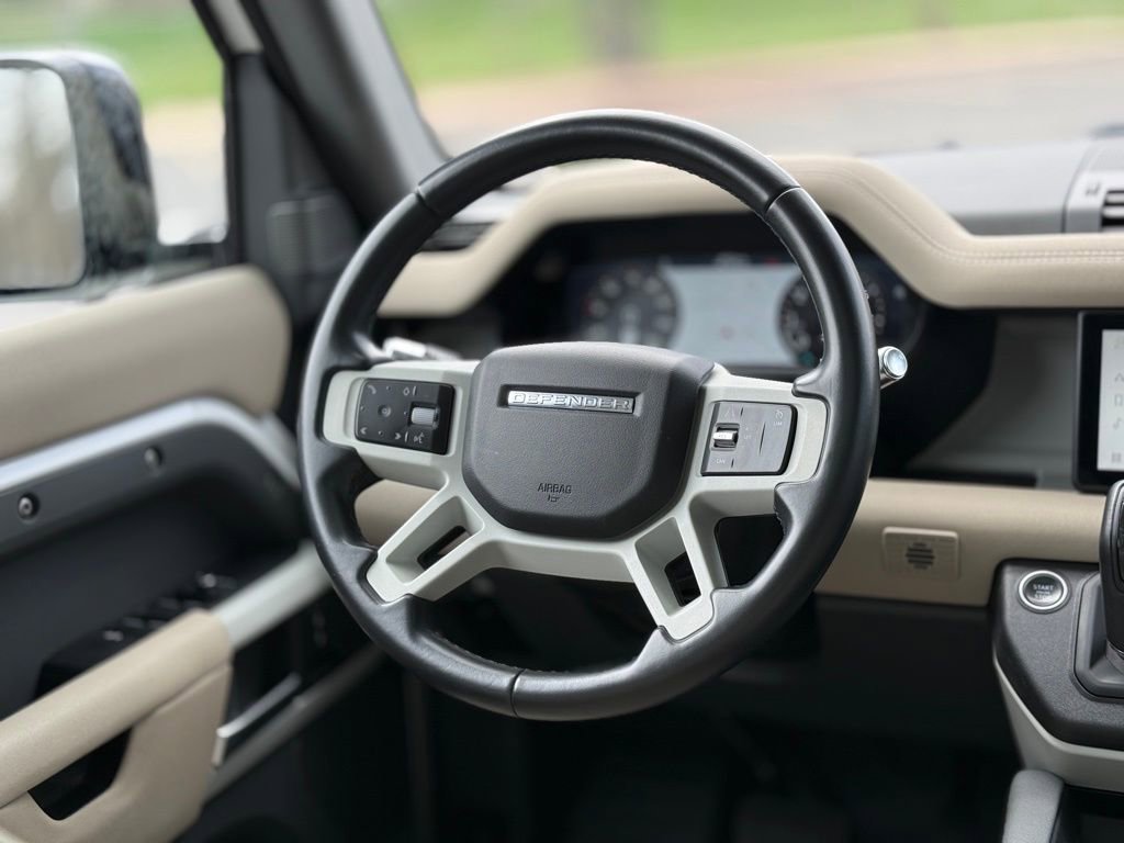 Used 2022 Land Rover Defender 110 S AWD/4WD image 13