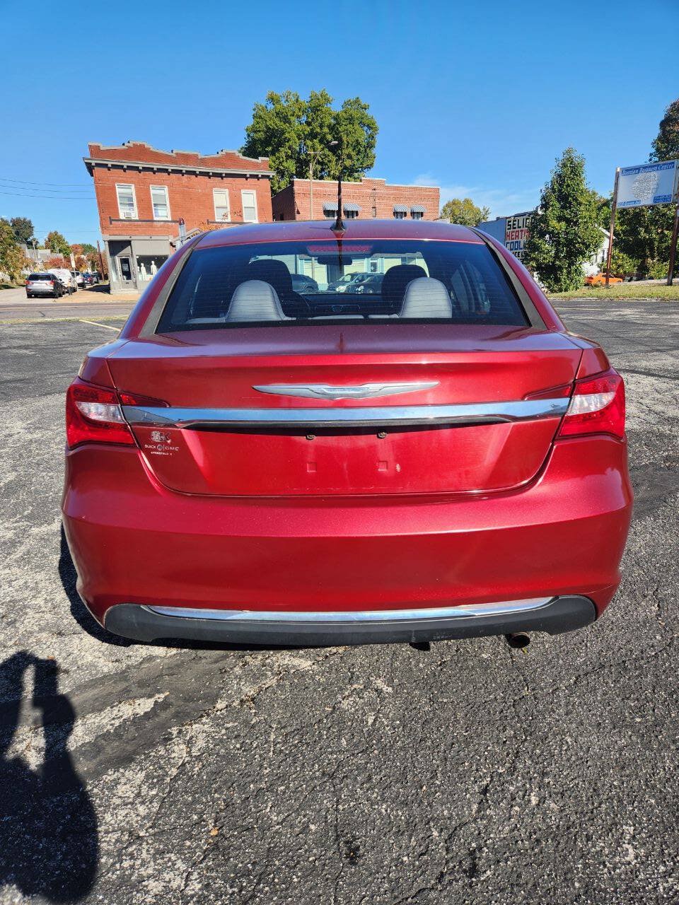 Used 2013 Chrysler 200 Touring FWD image 13