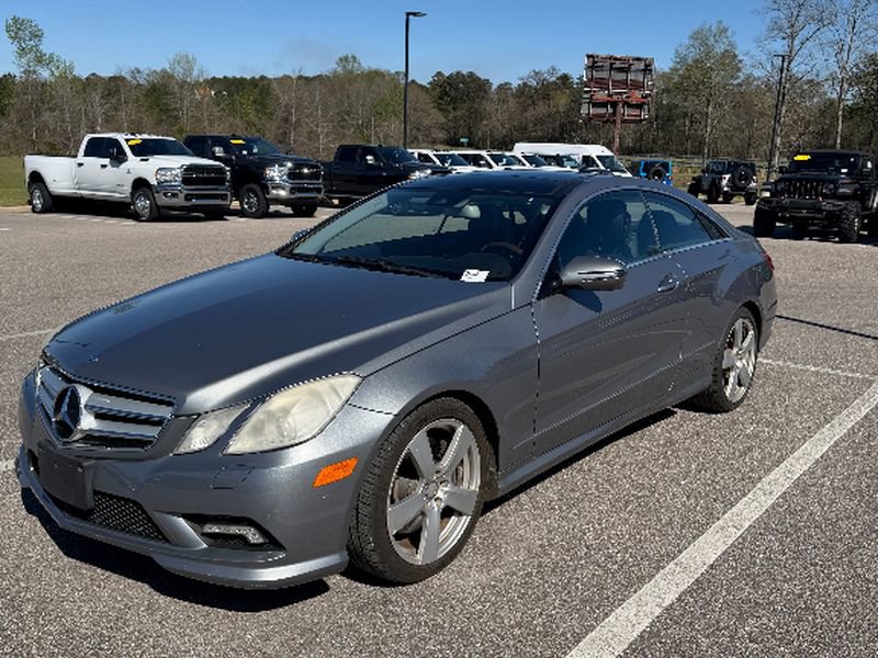 Used 2010 Mercedes-Benz E 550 Coupe image 1